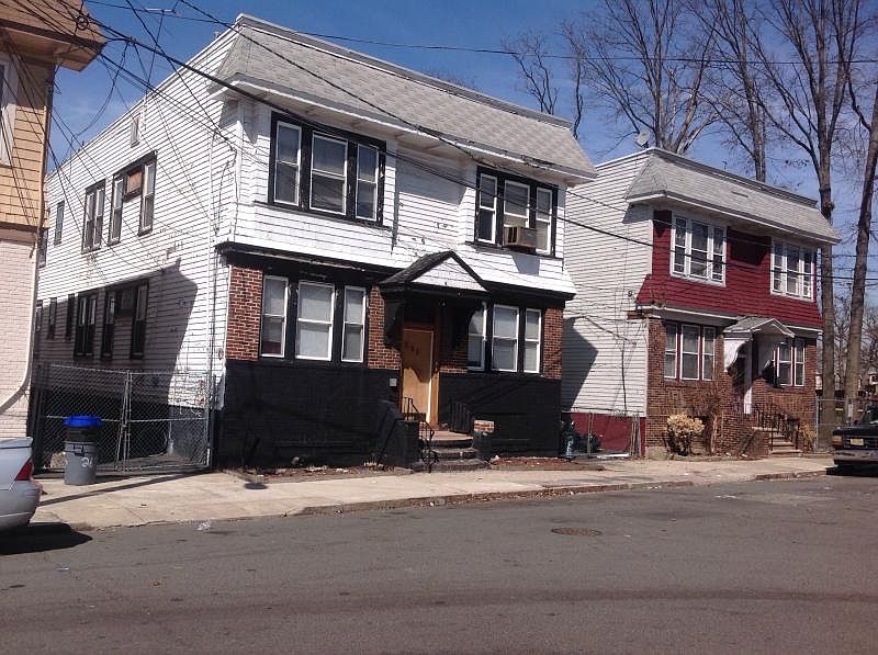 2nd image of 263-265 Hobson St