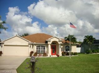 153 SE 27th Ter, Cape Coral, FL 33904
