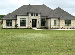 310 Waterview Dr, Gunter, TX 75058