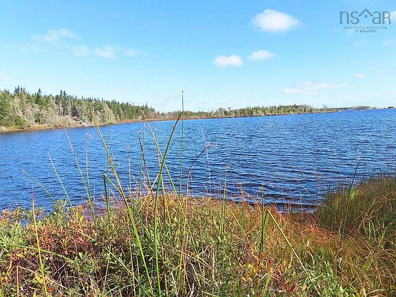 5th image of 30 Belfry Lake Rd
