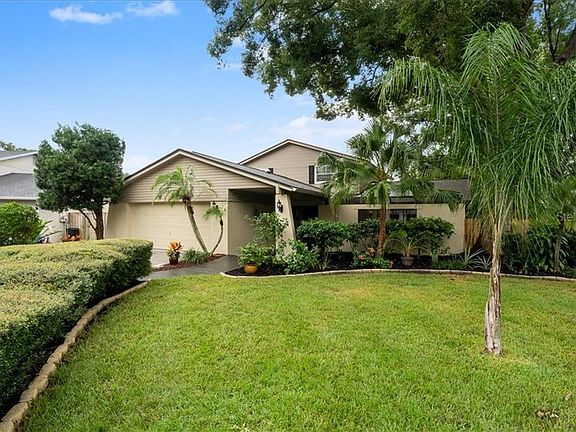 2nd image of 3904 Willowtree Pl