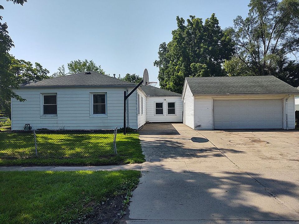2nd image of 5655 Gay St