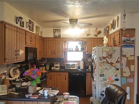 Kitchen with appliances