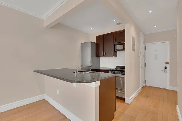 Rented by Cooper & Cooper Real Estate | media 14