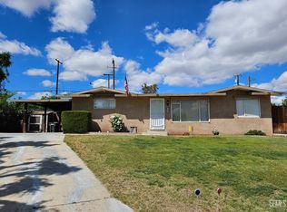 1909 Spring Way, Bakersfield, CA 93306