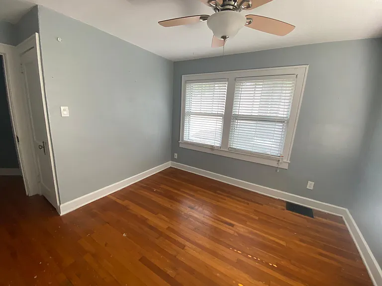5267 N College Ave #5267 — Photo 22