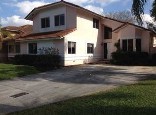 18139 NW 61st Ct, Hialeah, FL 33015