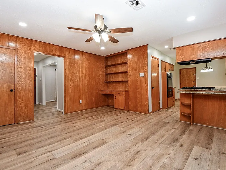 2303 Willow Blvd — Photo 10