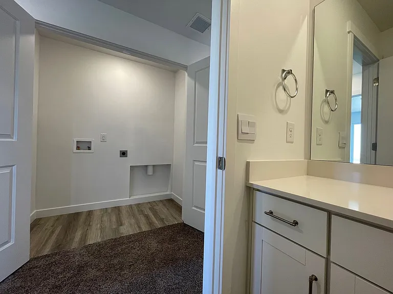 1256 W Hidden Spring Dr — Photo 30