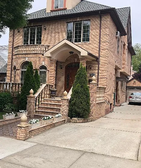147-19 Jewel Ave #2F — Photo 1