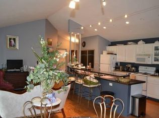 9186 Yarmouth Dr APT E, Loveland, OH 45140