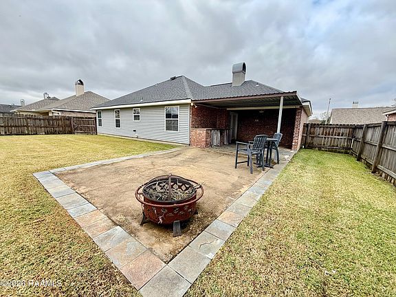 5th image of 111 Herlil Cir