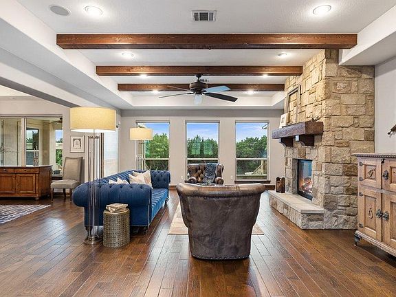 4th image of 272 Whitney Woods Cir