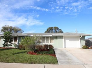 824 Faith St NE, Palm Bay, FL 32905