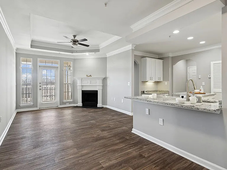 Five Oaks — Photo 17