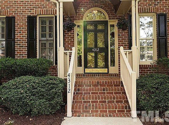 3rd image of 4312 Myers Park Dr