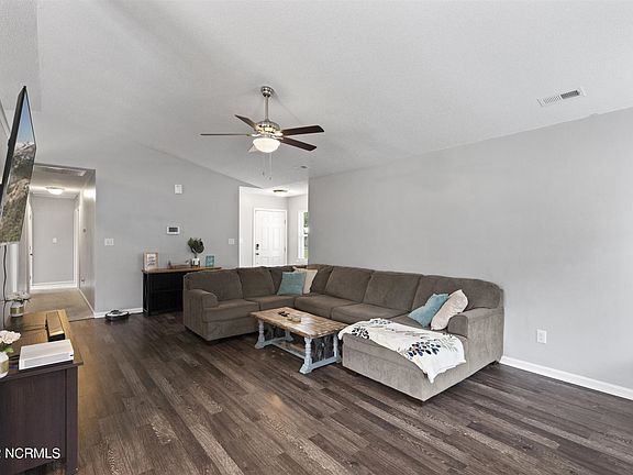 5th image of 202 Kali Ct
