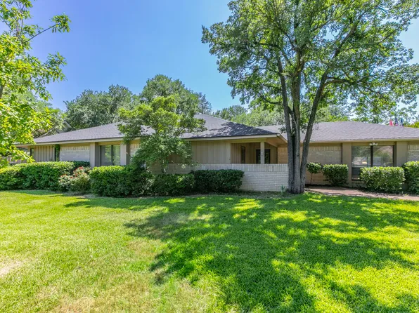 1604 Oak Hollow Dr, Woodway, TX 76712