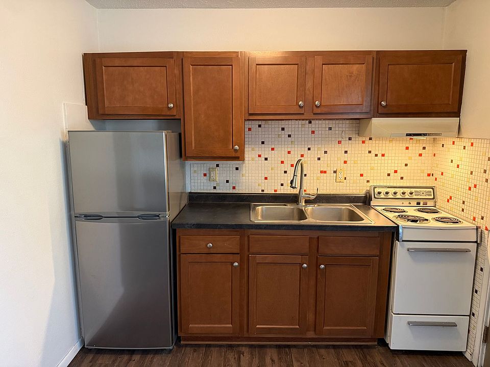 1st image of 516 Church St #1