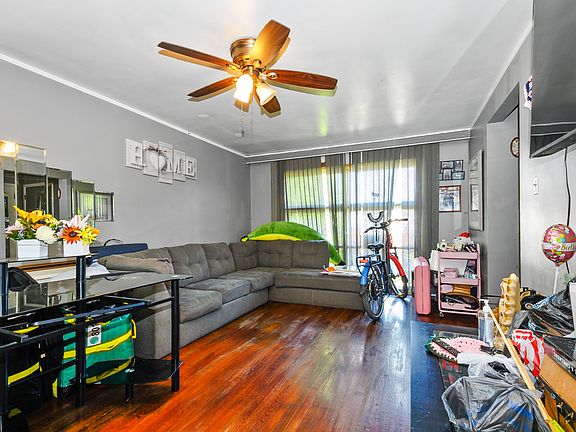 3rd image of 3413 W 53rd St