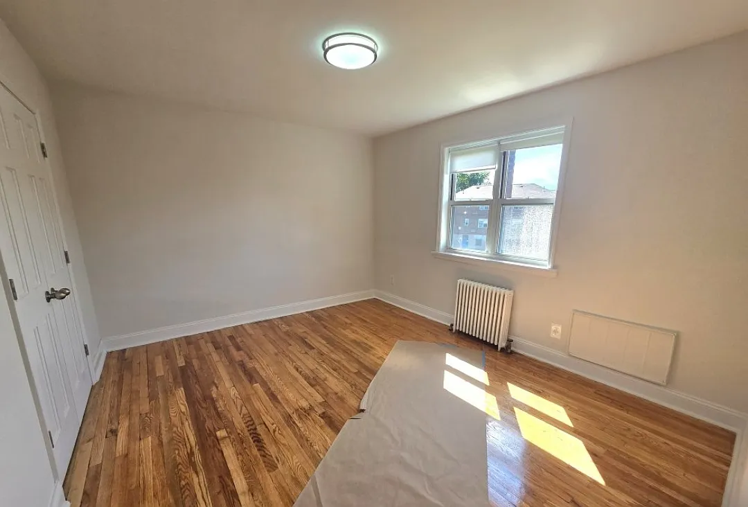 2 bed, 920 sqft, $2,698 — Photo 1