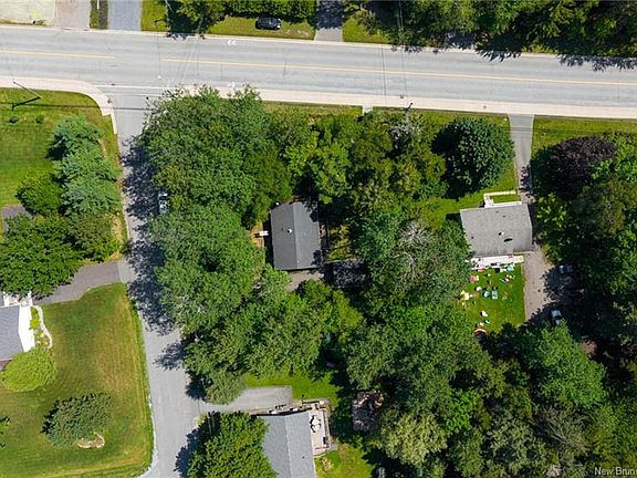 5th image of 1 Parkwood Dr