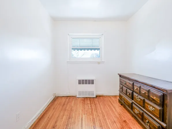 3617 Laconia Avenue image 23 of 46