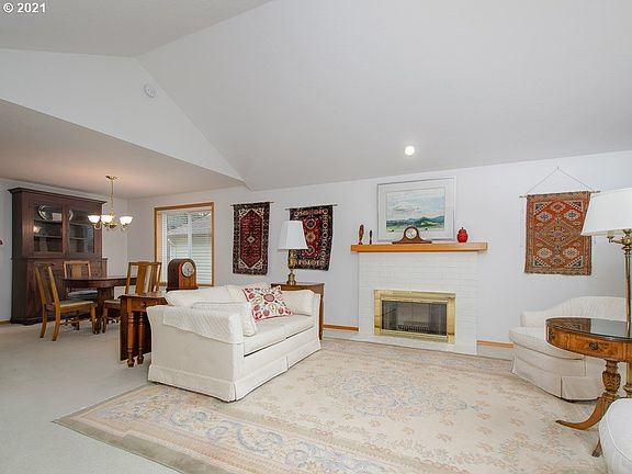 5th image of 3015 SE 161st Ave