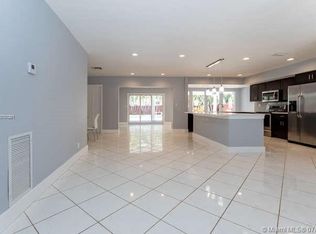 5317 Harrison St, Hollywood, FL 33021