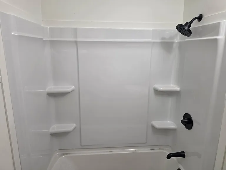 1136 Highland St #F — Photo 2