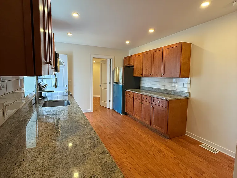 26 N Preston St #1 — Photo 17