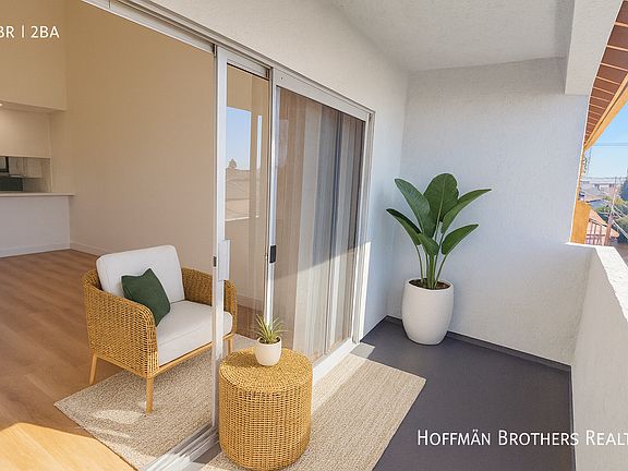 4th image of 430 Gaviota Ave APT 302