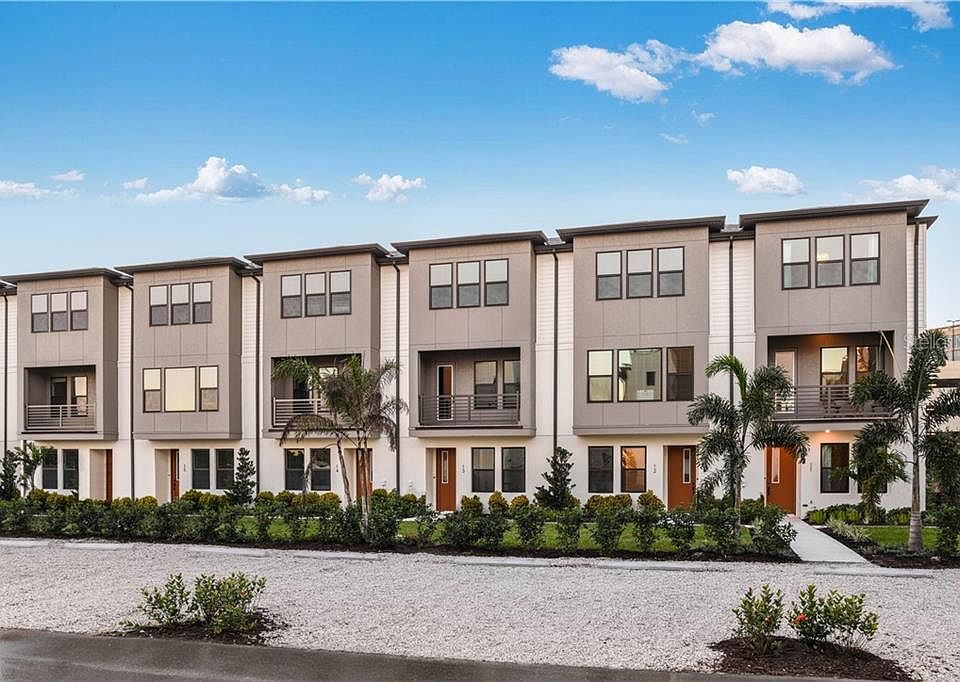 1st image of 2511 N Grady Ave #14