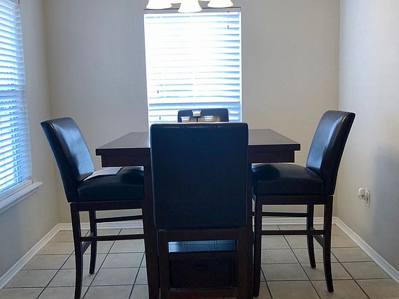 5th image of 236 Lantana Blvd