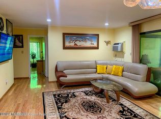 131 Amberly Dr UNIT K, Manalapan, NJ 07726