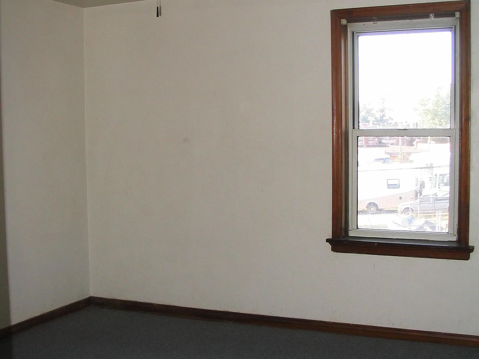 1 bed, 650 sqft, $700 — Photo 1