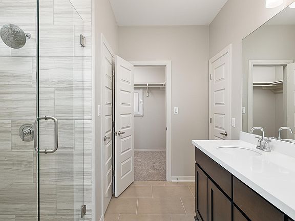 4th image of 8310 N 33rd Ln