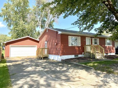 207 E Jackson St, Wilton, IA, 52778