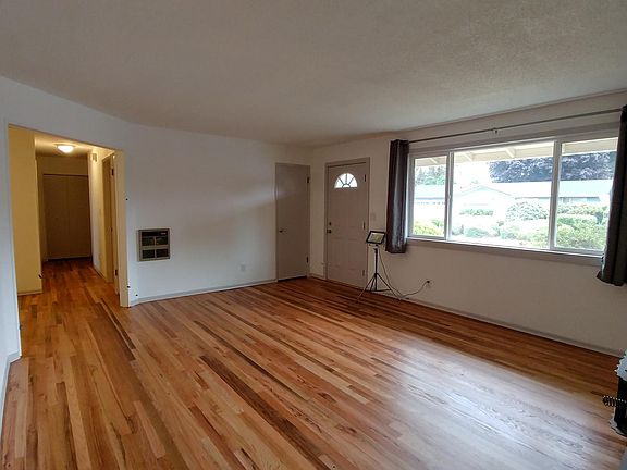 2nd image of 7546 Carolina Ln