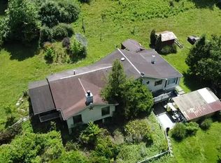 545 Trujillo Ln, Hurricane, WV 25526