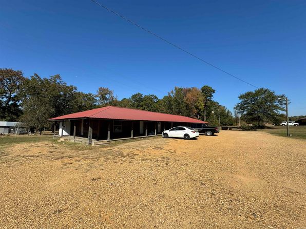 1028 E Main, Hampton, AR 71744