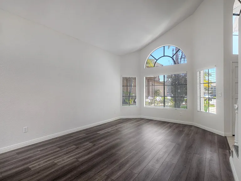 12993 Brome Way — Photo 5