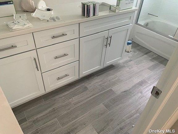 5th image of 400 Dawson Ln