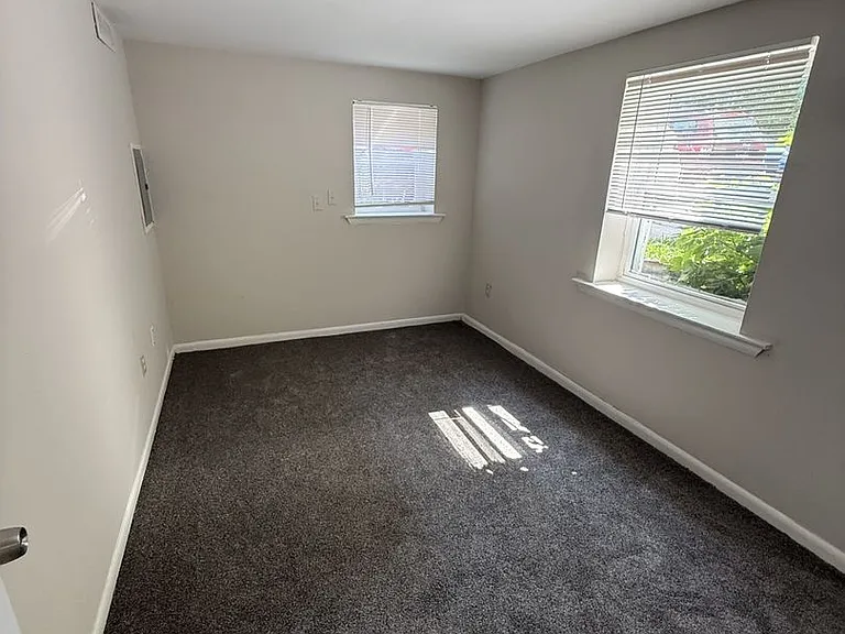 121 Main St — Photo 7