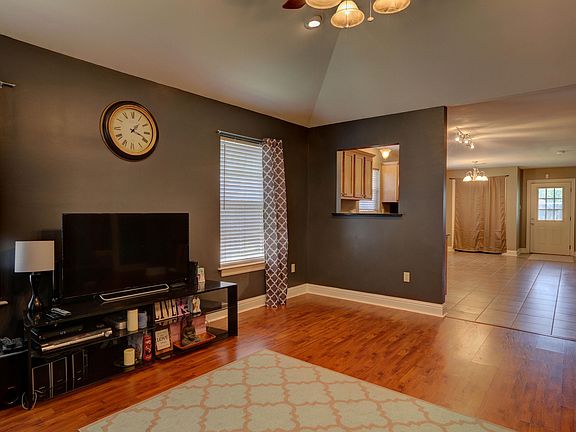 5th image of 1526 S Patout St