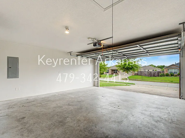 1106 S Spritz Dr — Photo 7
