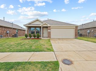 2604 Spring Time Dr, Ennis, TX 75119