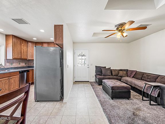 5th image of 1108 W Mission Lane