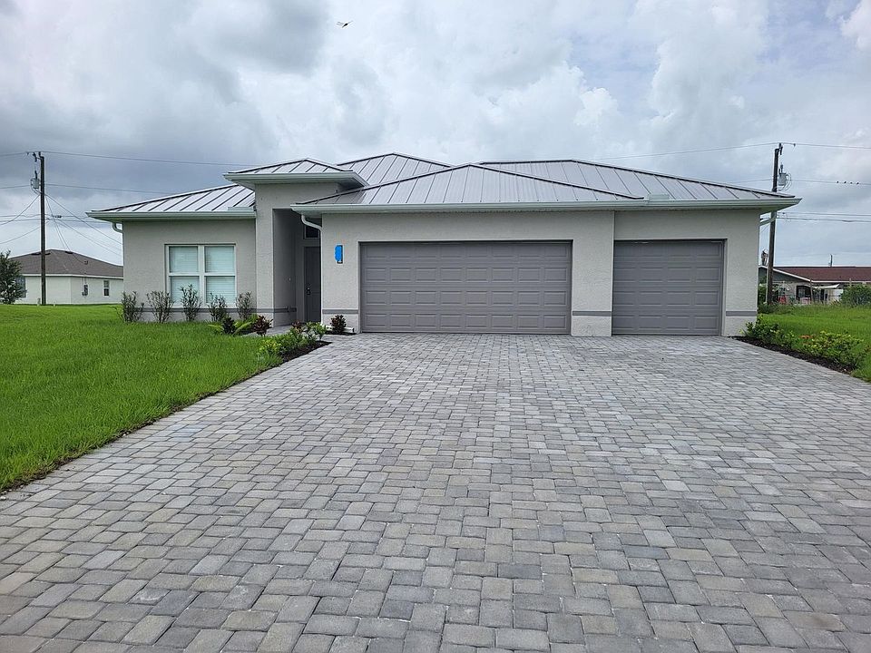 1st image of 472 NE 3rd Pl