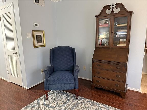 2nd image of 128 Du Rhu Dr #L